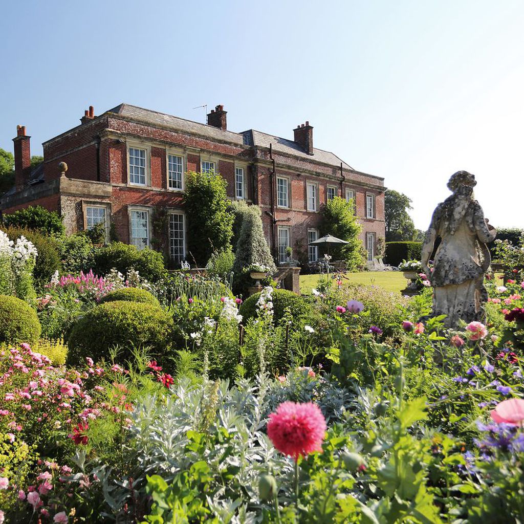 Great British Bed & Breakfast Guide Sawday's