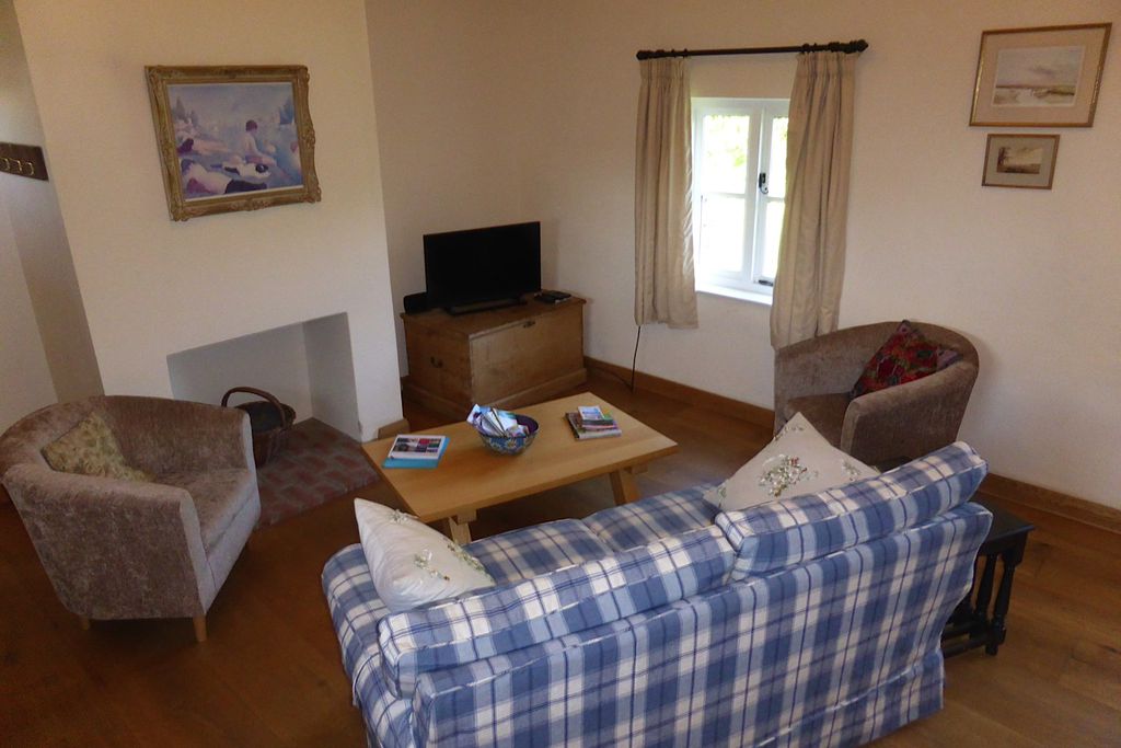 Dockings Cottage gallery - Gallery
