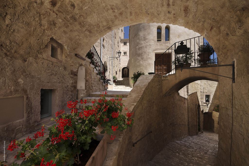 Castello di Postignano gallery - Gallery