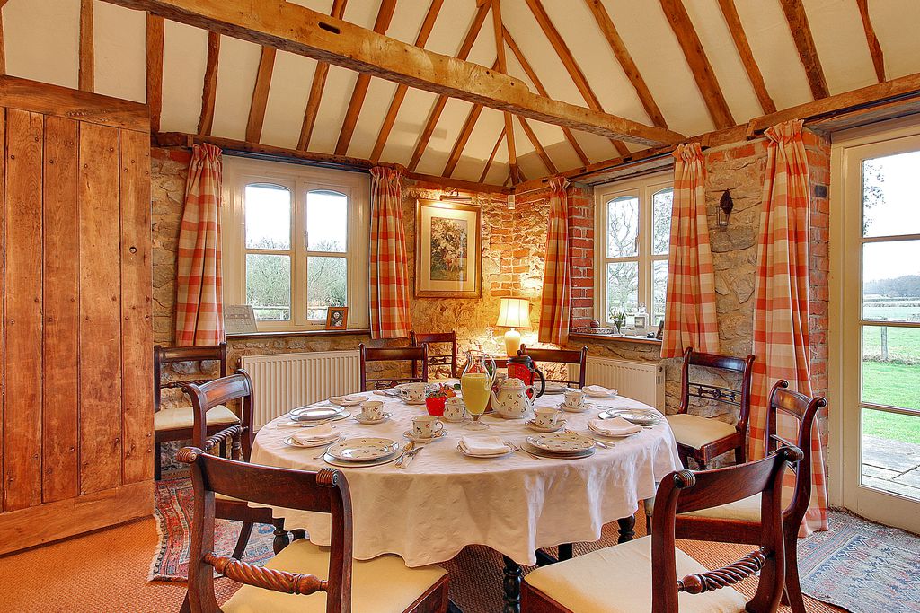 Snoadhill Cottage gallery - Gallery