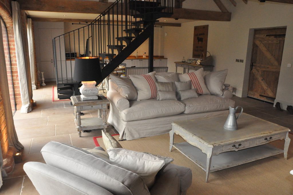 Fairoaks Barns gallery - Gallery