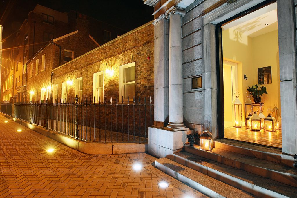 No. 1 Pery Square gallery - Gallery