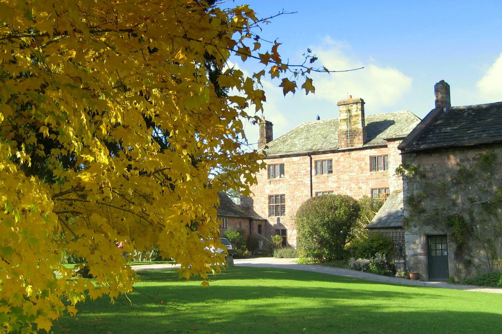 Johnby Hall gallery - Gallery