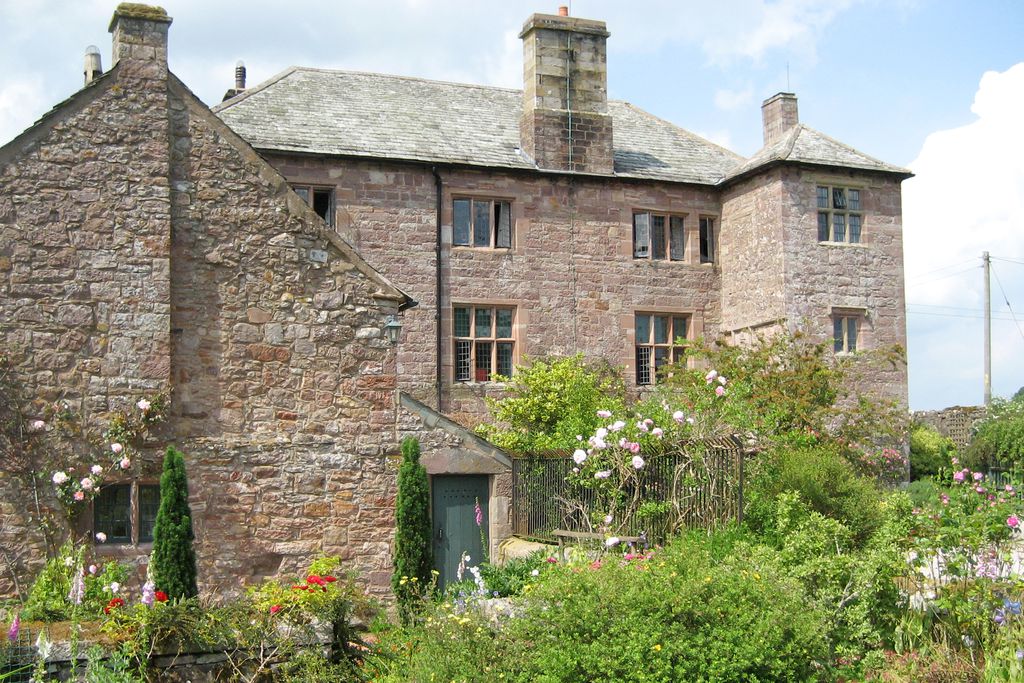 Johnby Hall gallery - Gallery