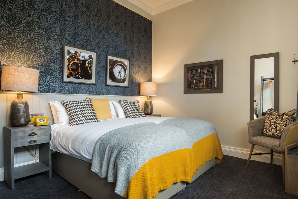 Toll House Inn gallery - Gallery