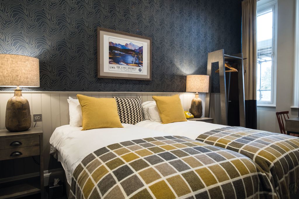 Toll House Inn gallery - Gallery