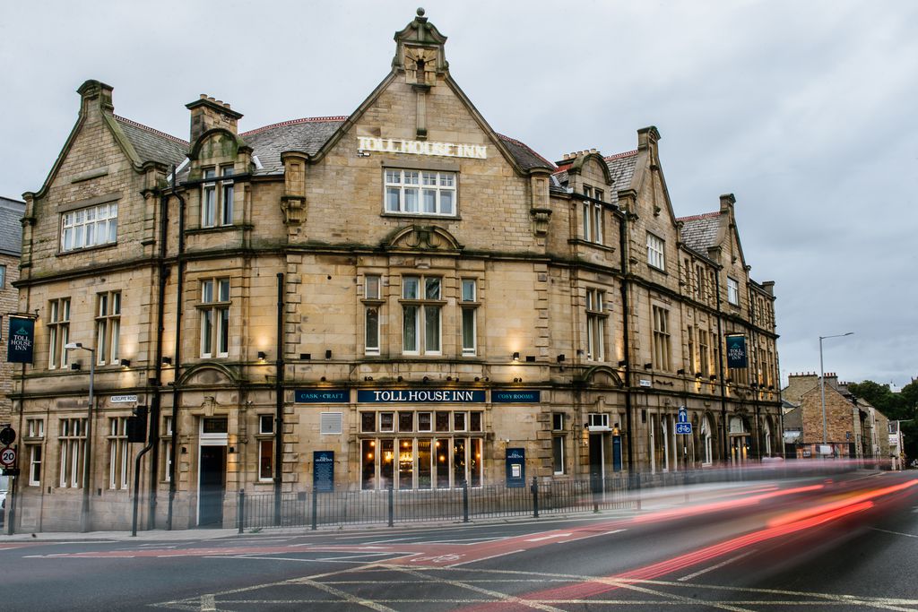 Toll House Inn gallery - Gallery