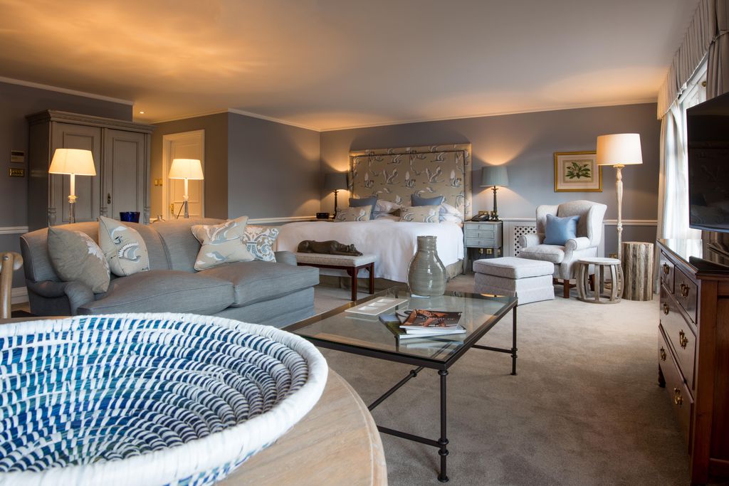 Chewton Glen gallery - Gallery