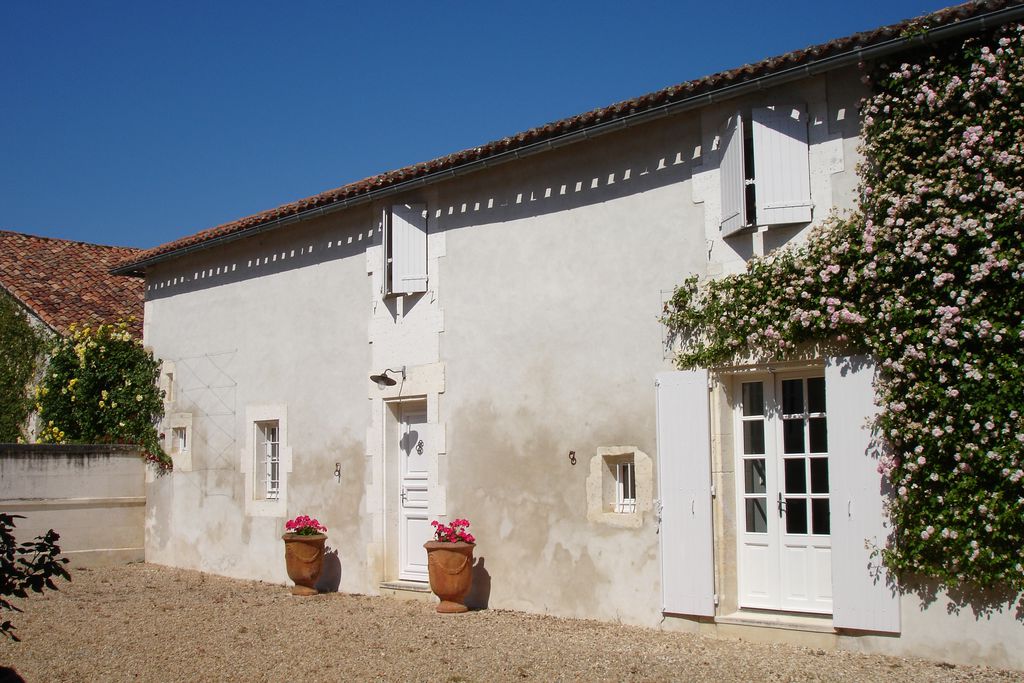Jovelle - La Chartreuse gallery - Gallery