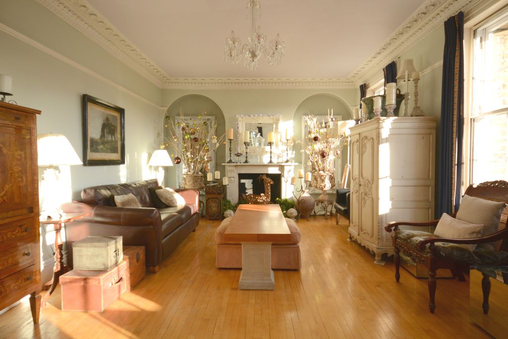Number One gallery - Gallery