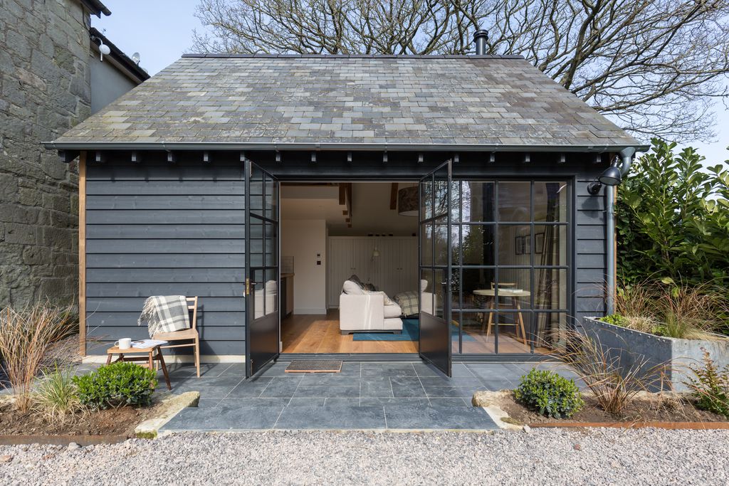 The Craftsman’s Cottage gallery - Gallery