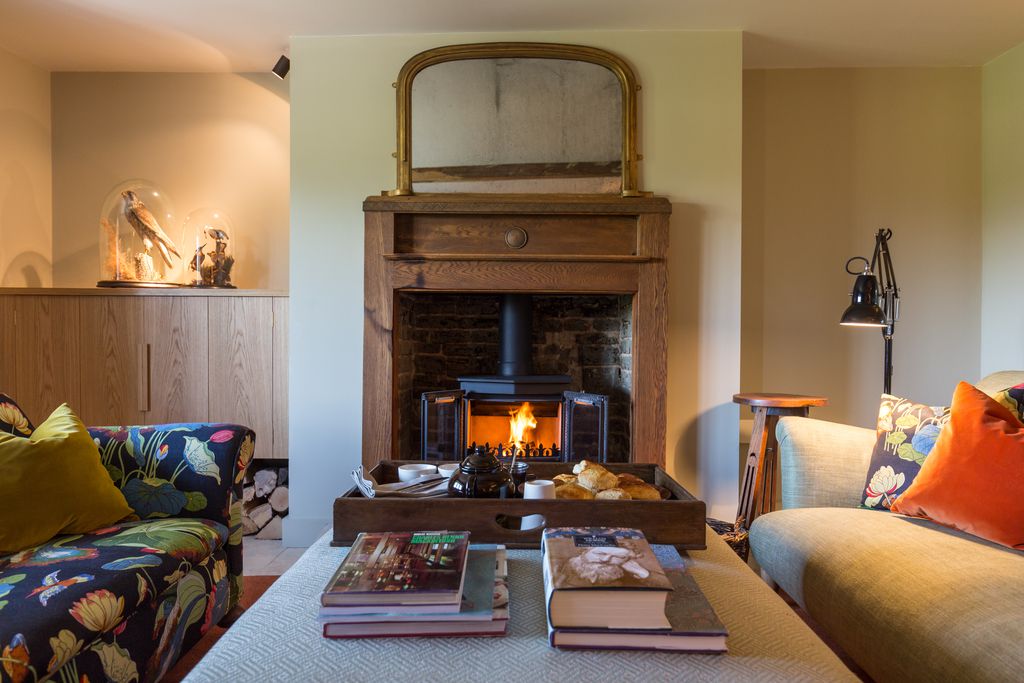 The Craftsman's Cottage gallery - Gallery