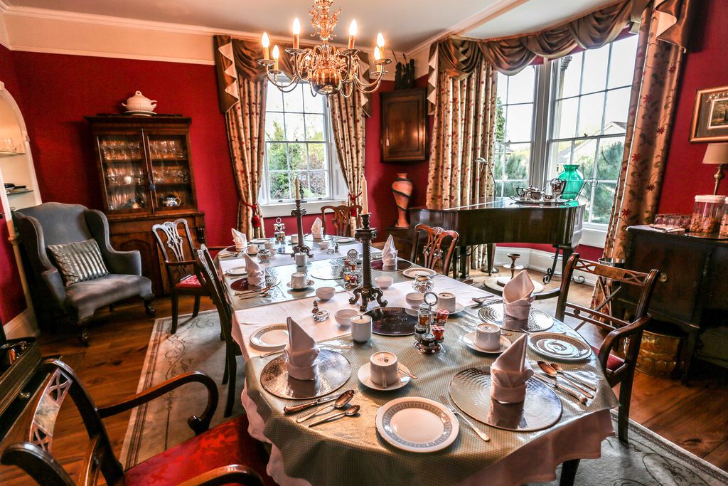 Grosvenor Villa gallery - Gallery