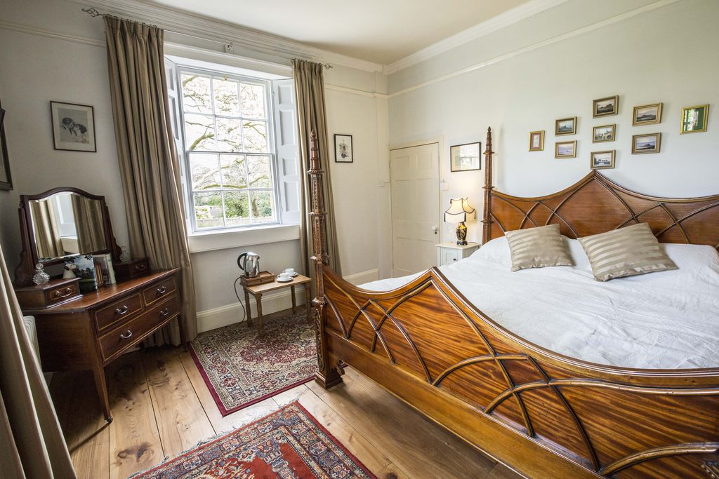 Grosvenor Villa gallery - Gallery