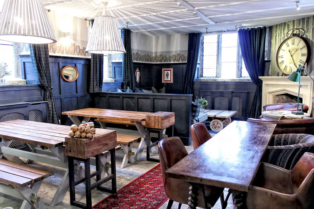 The Wheatsheaf gallery - Gallery