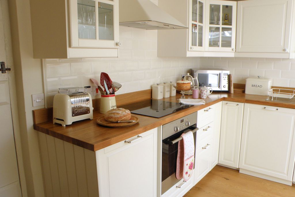 The Bridge Cottage gallery - Gallery