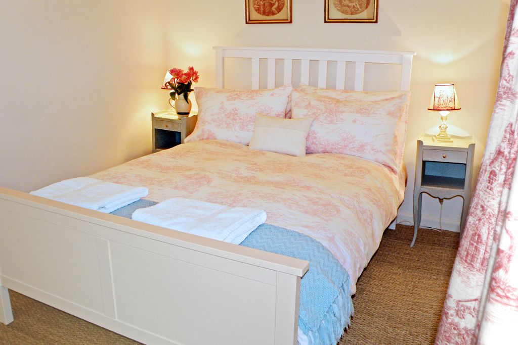 The Bridge Cottage gallery - Gallery