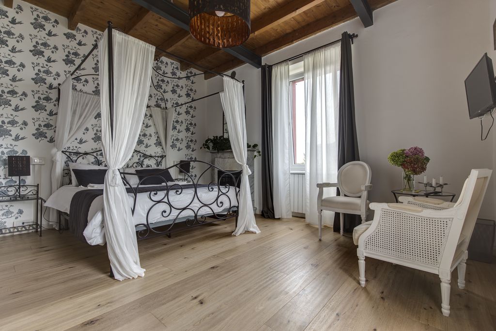 Essentia Guest House gallery - Gallery