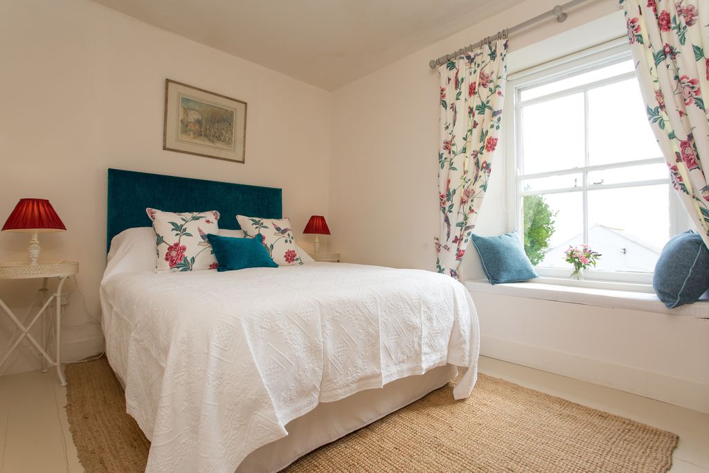 Coachman’s Cottage gallery - Gallery