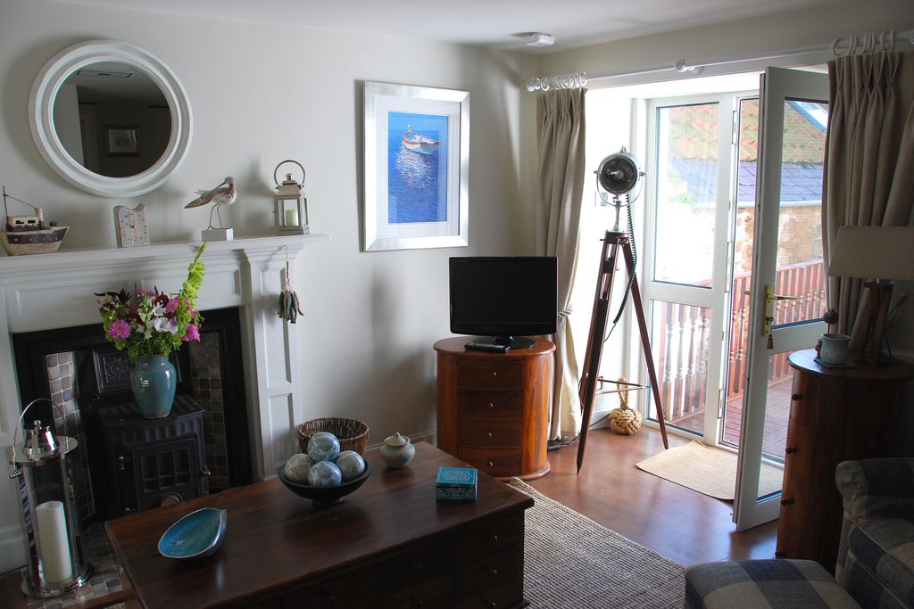 21 Shoregate gallery - Gallery