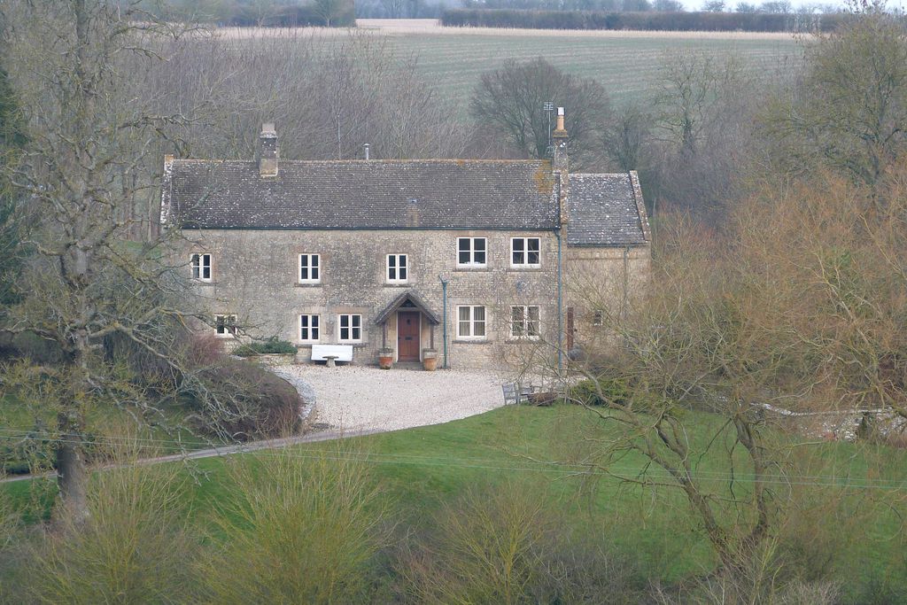 Calcot Peak House gallery - Gallery