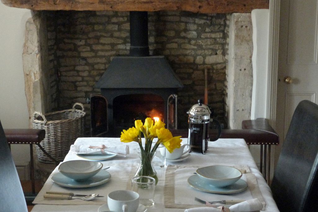 Calcot Peak House gallery - Gallery