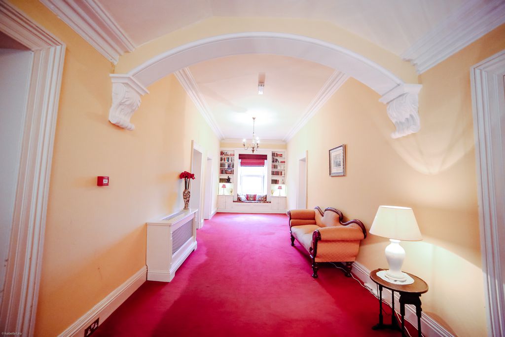 Knockeven House gallery - Gallery