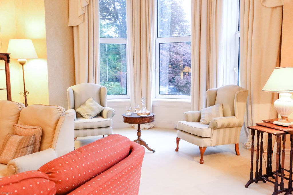 Knockeven House gallery - Gallery
