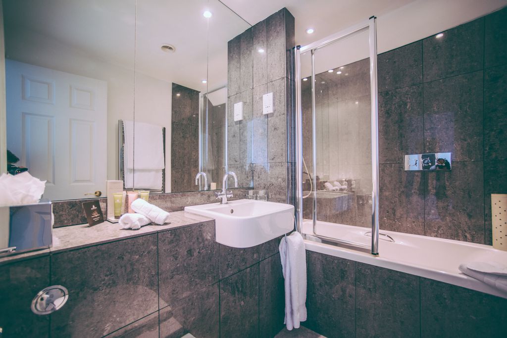Alexandra Hotel & Restaurant gallery - Gallery
