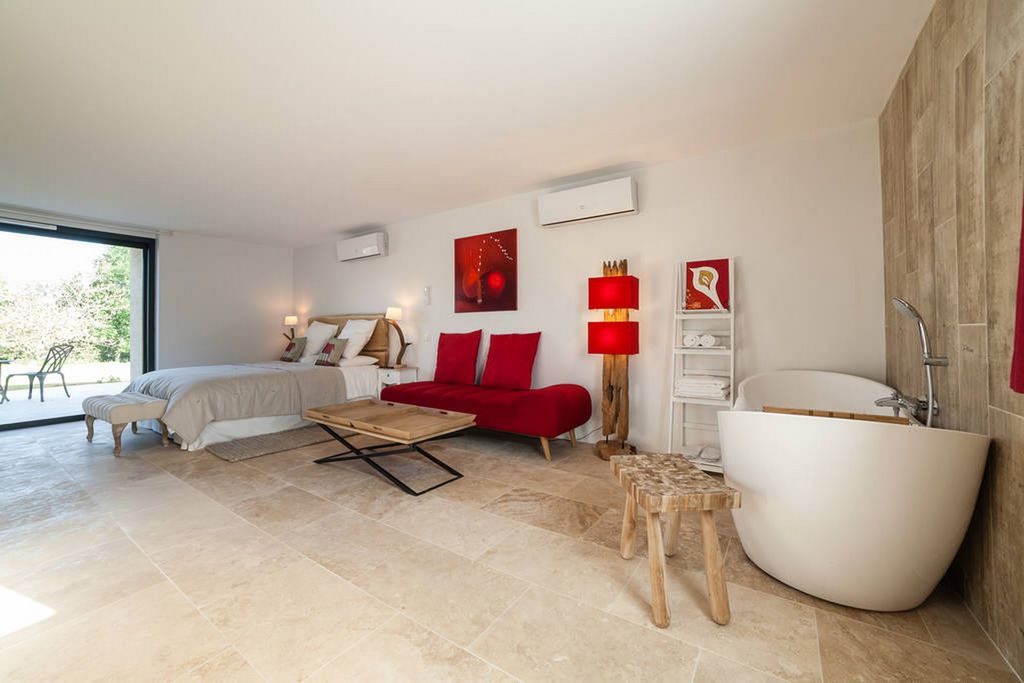 Le Petit Paradis gallery - Gallery