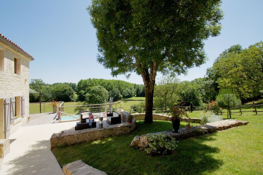 Le Petit Paradis gallery - Gallery