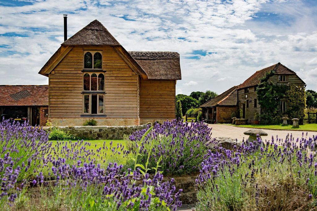 Benefold Farmhouse Barn - Gallery