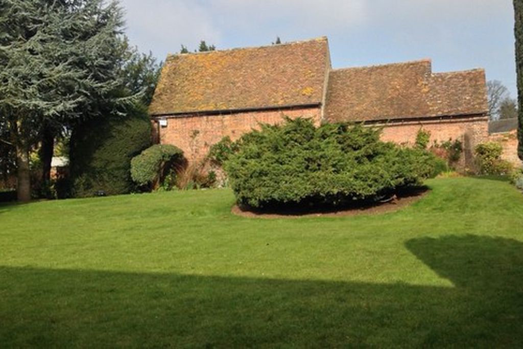 Harlington Manor gallery - Gallery