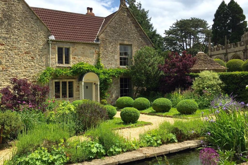 The Old Vicarage gallery - Gallery