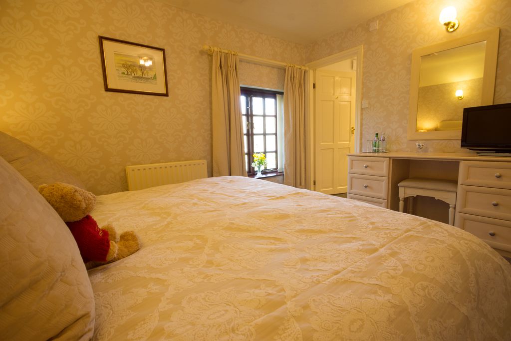 Underleigh House gallery - Gallery