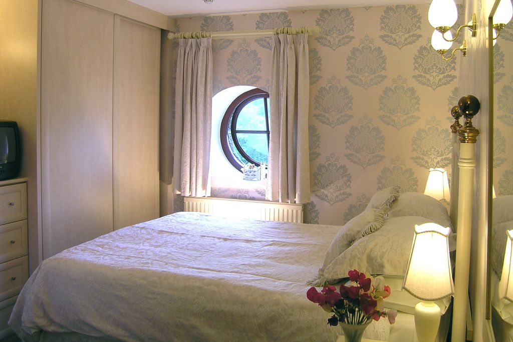 Underleigh House gallery - Gallery