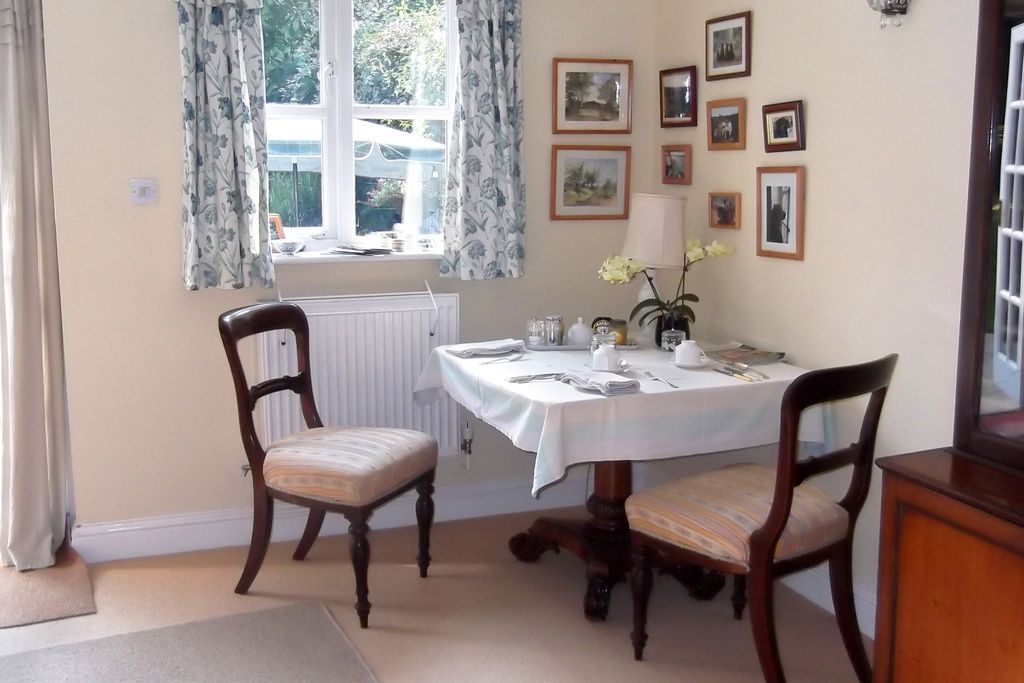 Willow Tree Cottage gallery - Gallery