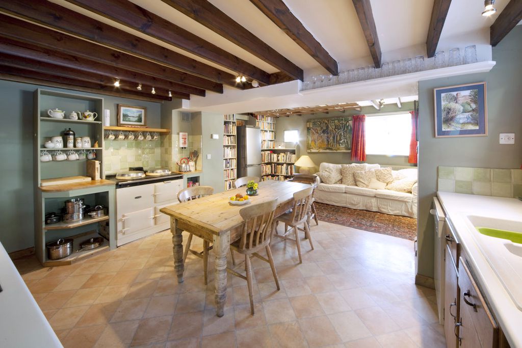 Crookwath Cottage gallery - Gallery