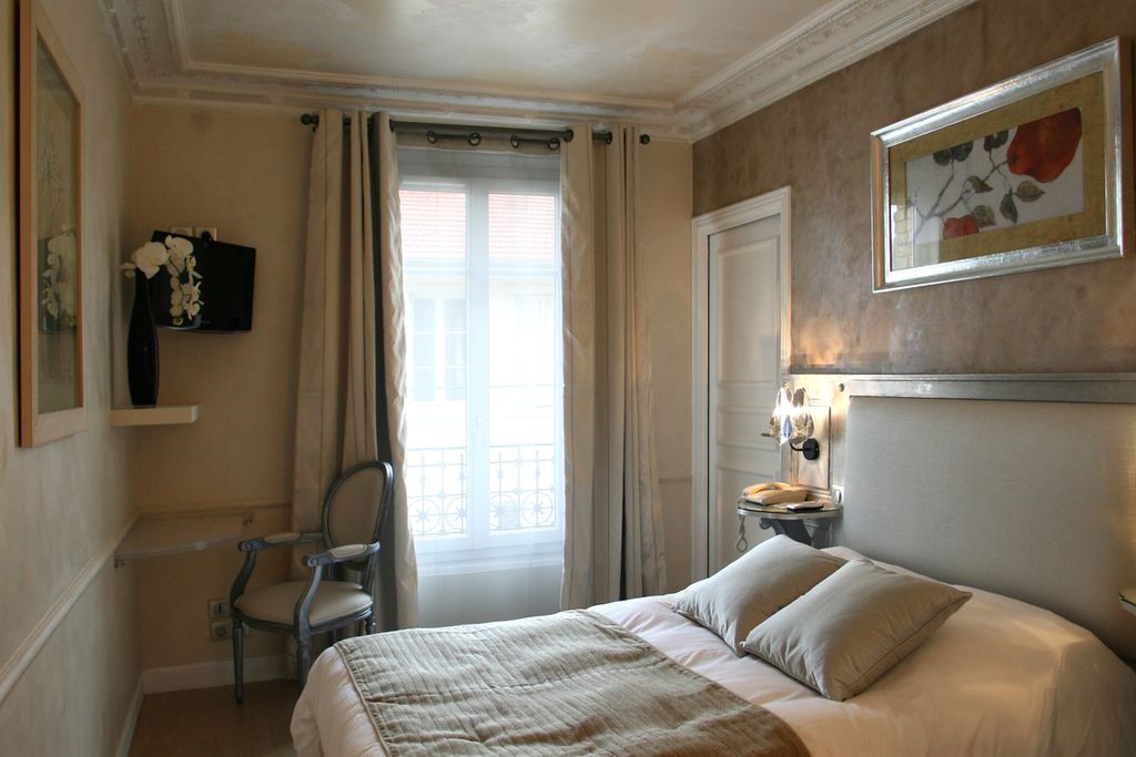 Hôtel Gavarni gallery - Gallery