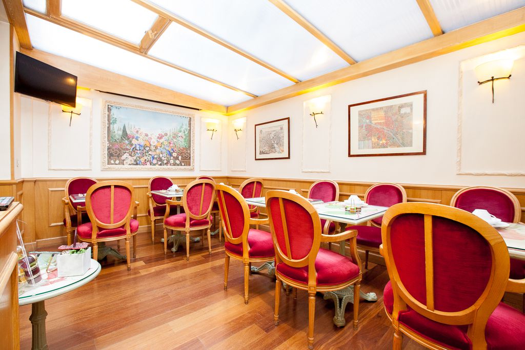 Hôtel Gavarni gallery - Gallery