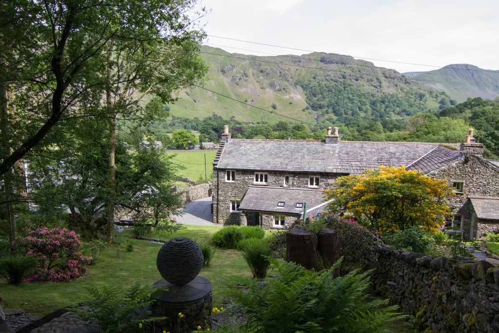Stone Cottage gallery - Gallery