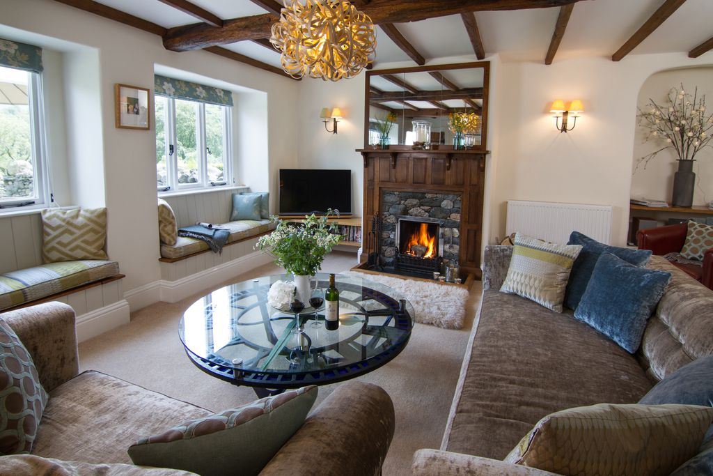 Stone Cottage gallery - Gallery
