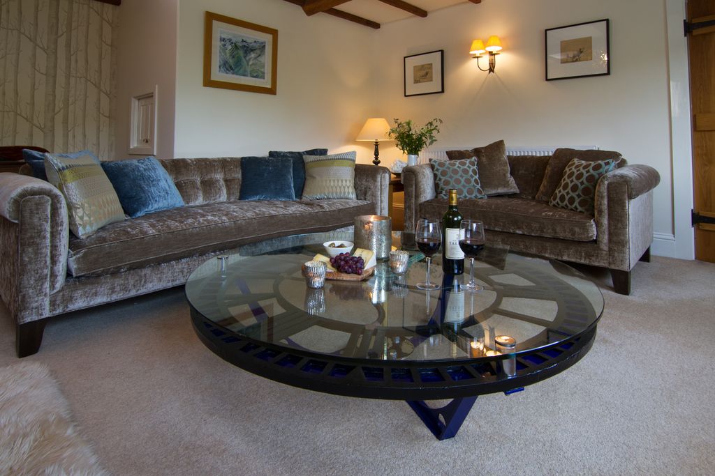 Stone Cottage gallery - Gallery