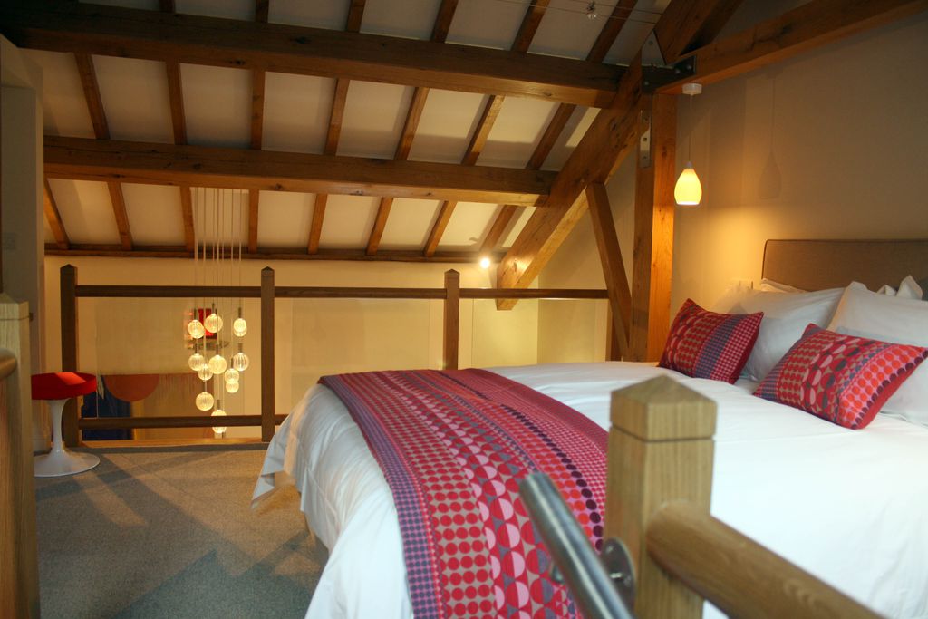 Hart Barn gallery - Gallery