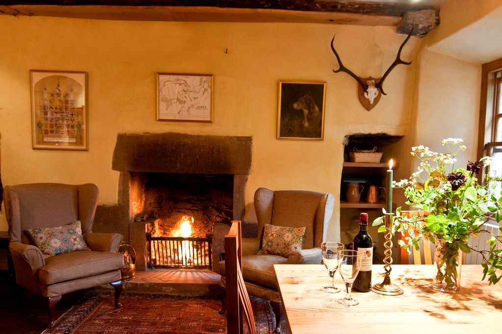 Barns Tower gallery - Gallery