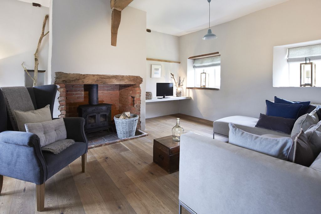 Cartshed Cottages at Sharrington Hall gallery - Gallery