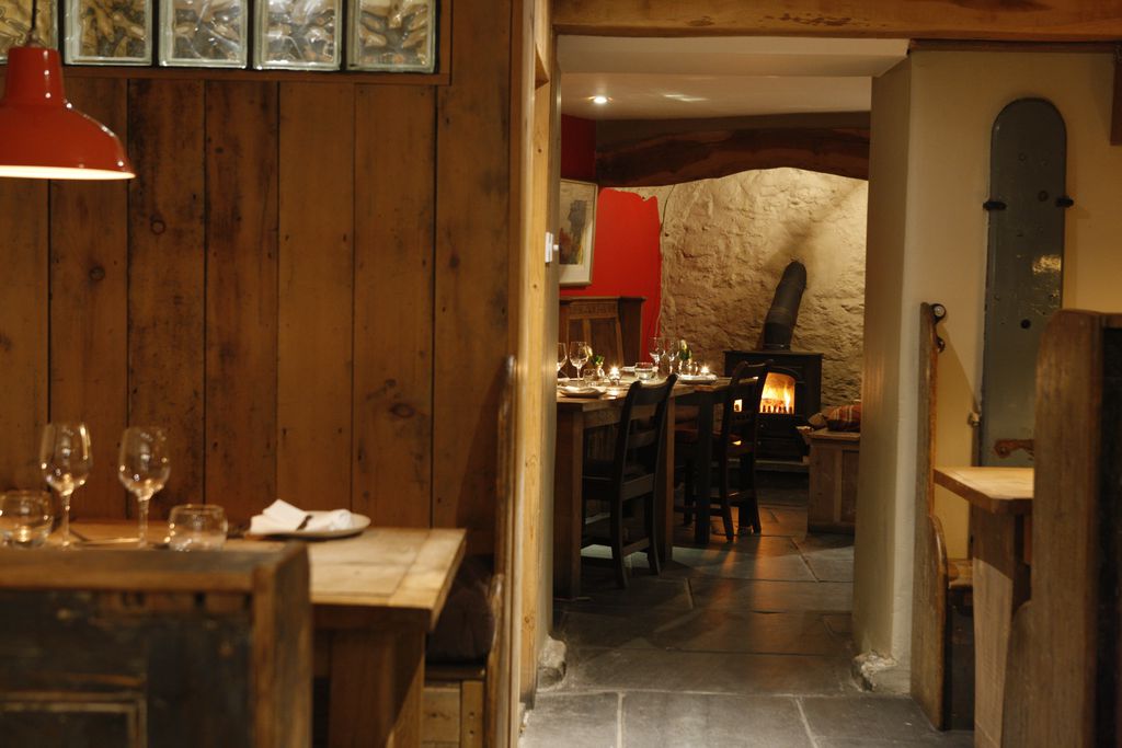 Llys Meddyg gallery - Gallery