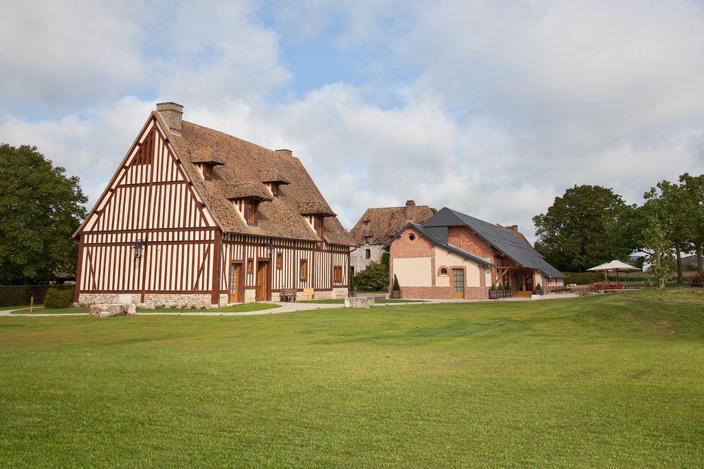 Manoir de Surville gallery - Gallery