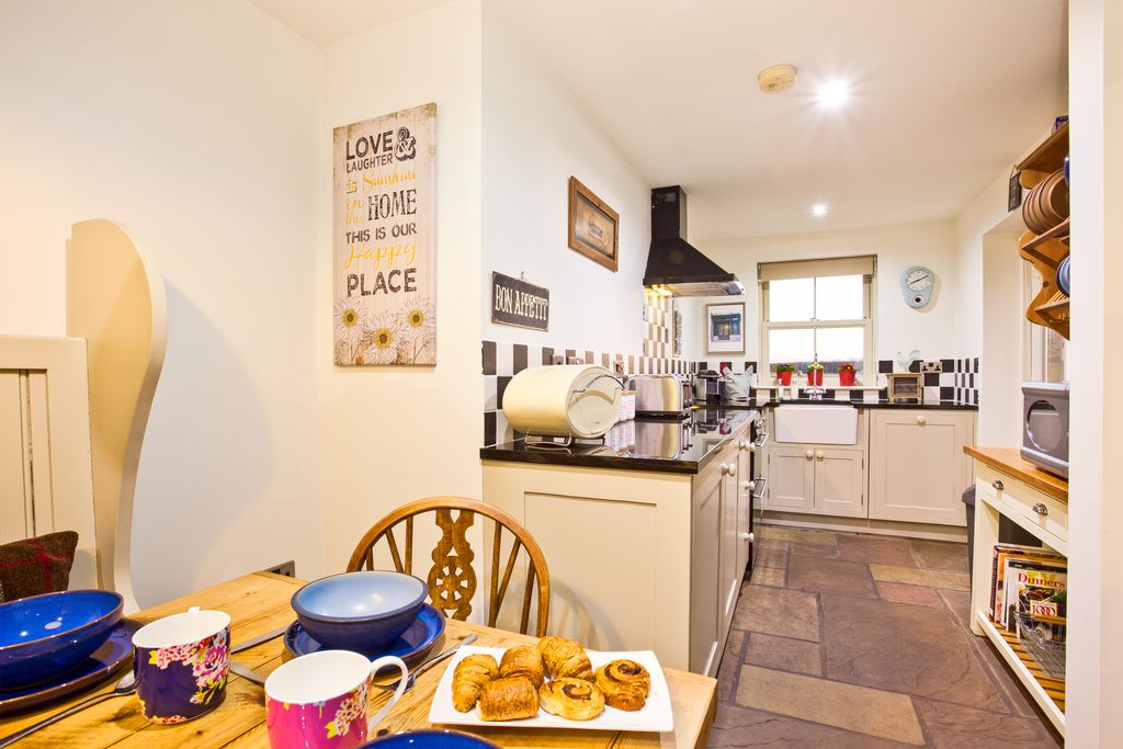 Gamekeepers Cottage & Cross Cottage gallery - Gallery