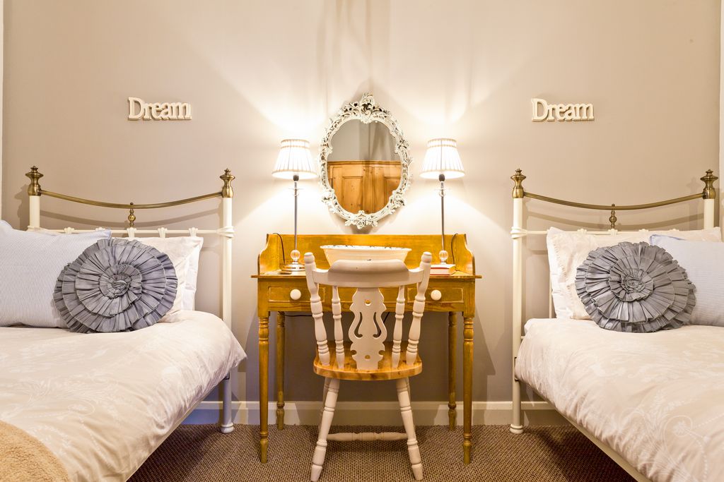 Gamekeepers Cottage & Cross Cottage gallery - Gallery